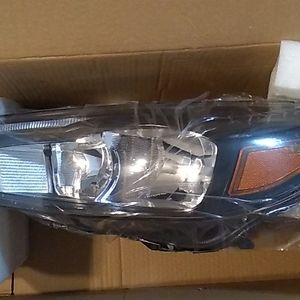2016 focus right headlight